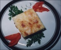 WITH PALACE STYLE PIE